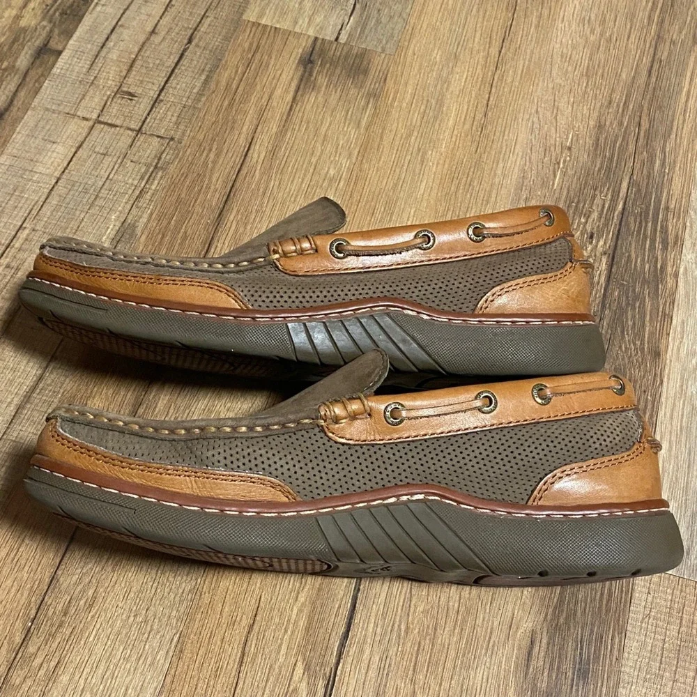 Tommy Bahama Mens 8M DK Olive Perforated Leather Boat Shoes Loafers Moccasins‎